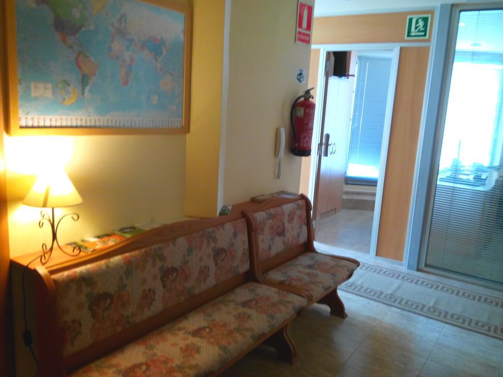 Hostal Sant Sadurni Sant Sadurní dʼAnoia Kültér fotó