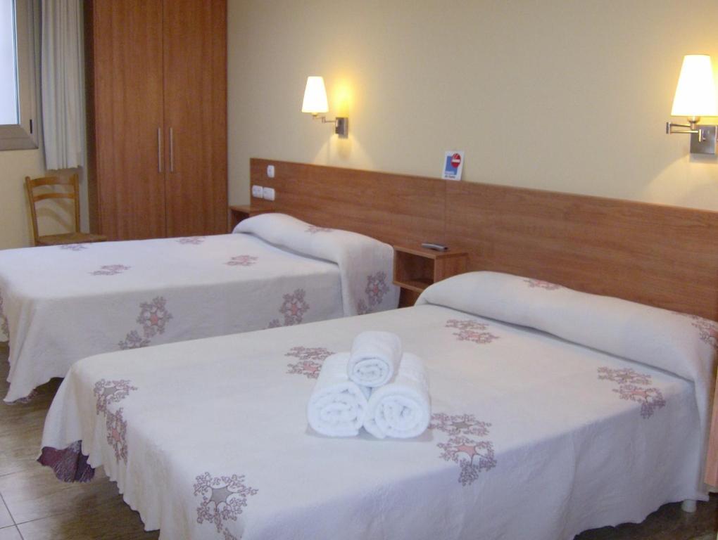 Hostal Sant Sadurni Sant Sadurní dʼAnoia Szoba fotó