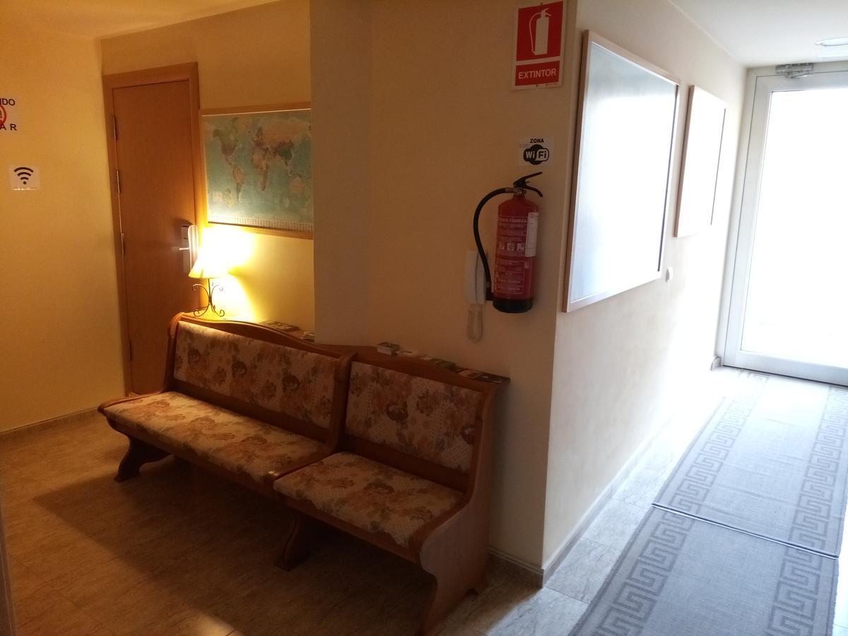 Hostal Sant Sadurni Sant Sadurní dʼAnoia Kültér fotó